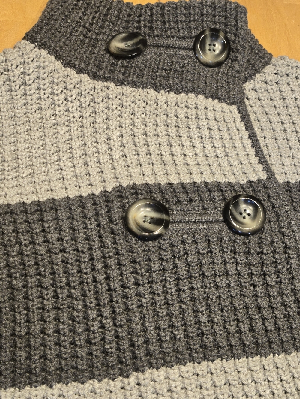 Banana Republic Double Breasted Thick Knit Sweater - Size XL - Cotton And Wool - Picture 5 of 11